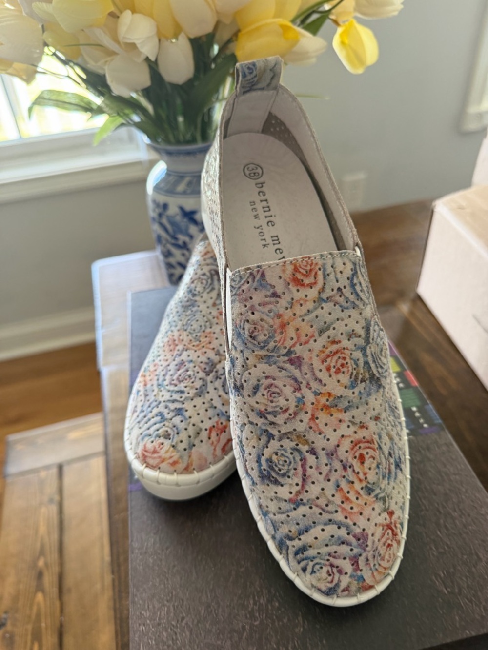 bernie mev. Multicolor Rose Perforated Slip-On Sneakers - Blue, Pink, Orange